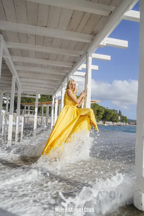 Anoli Angel: Busty Blonde Lifts Her Dress and Spreads on the Beach – photo 1 of 15
