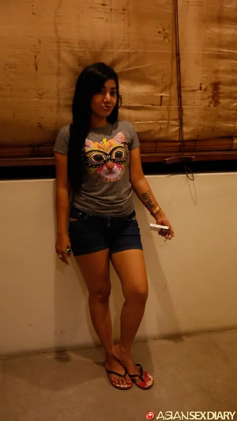 Thick Asian MILF Flaunts Her Big Ass and Gets Pounded – photo 1 of 21
