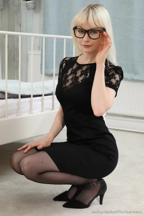 Jessica Louise: Blonde Secretary in Glasses and Lingerie Strips in the Office – photo 7 of 16