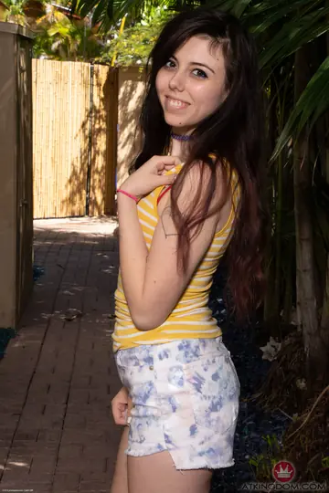 Petite Brunette Strips Out of Her Shorts and Spreads Her Legs Outdoors