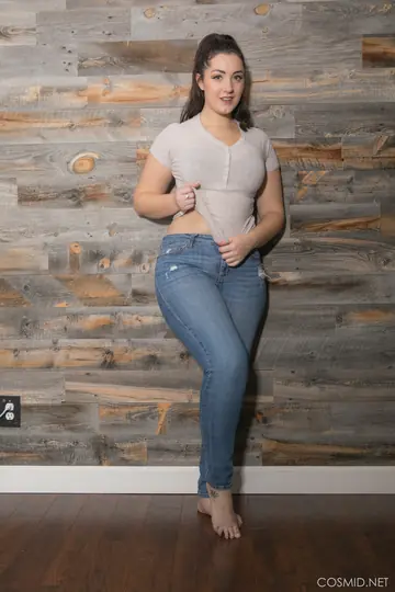 Lexi Lloyd