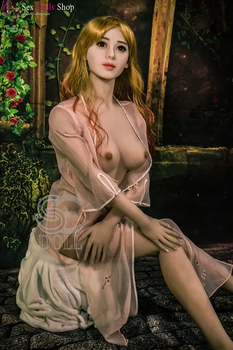 Busty Woman Stands Nude and Cups Her Tits – photo 10 of 21