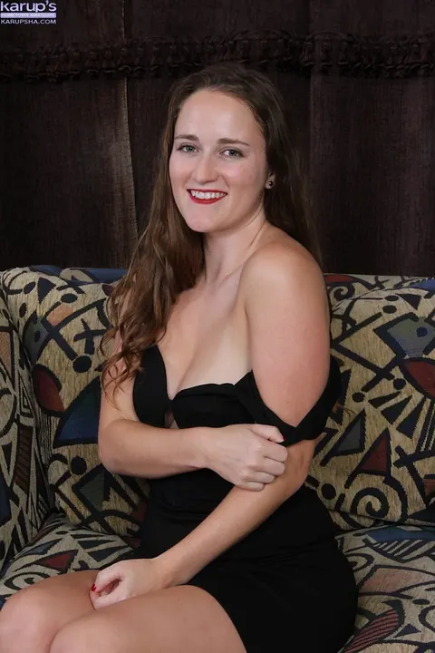 Wilma: Tall Blonde with Big Tits Fingers Herself on a Chair – photo 1 of 16