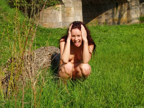 Layla B: Redhead with Big Tits Spreads Outdoors – photo 10 of 21