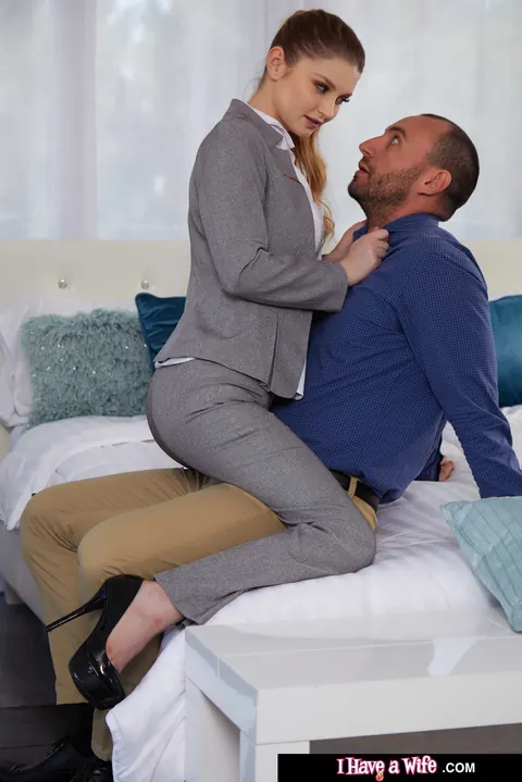 Bunny Colby: Tall Blonde MILF with Big Tits Takes It Doggy Style – photo 10 of 21
