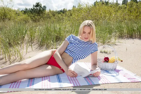 Lilly Mai: Blonde Strips Out of Her Panties and Spreads on the Beach – photo 1 of 18