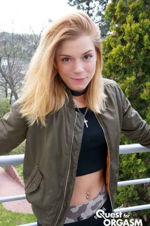 Chrissy Fox: Blonde European Masturbates with a Toy Outdoors – photo 5 of 18
