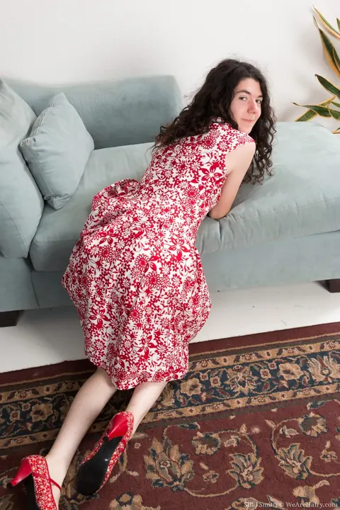 Silki Smith: Curly Brunette in Heels Strips and Spreads Her Hairy Crotch – photo 3 of 21