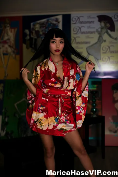 Marica Hase: Slim Asian MILF Strips Off Her Kimono and Fingers Her Hairy Pussy – photo 4 of 12