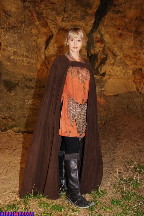Natali Di Angelo: Blonde Poses Outdoors in a Knight Uniform – photo 4 of 15