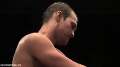 Two Men Kiss and Fuck Before a Facial – photo 11 of 21