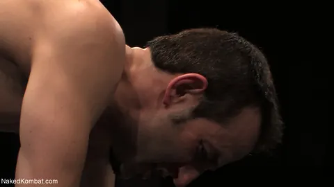 Two Men Kiss and Fuck Before a Facial – photo 6 of 21