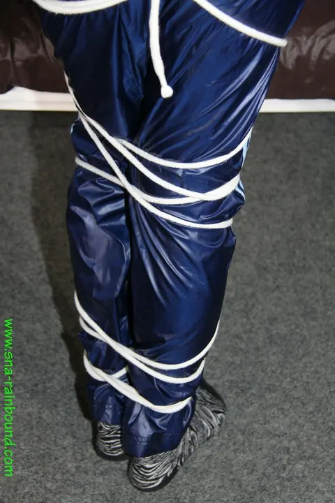 Amateur PAWG Bound and Gagged Spreads Wide – photo 14 of 16