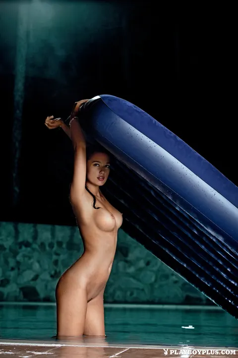 Jevgenija Tischenko: Ukrainian Brunette with Short Hair Spreads Her Pussy by the Pool – photo 7 of 9