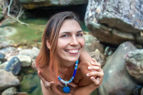 Slim Woman Spreads Her Pussy While Standing Naked in Water – photo 16 of 16
