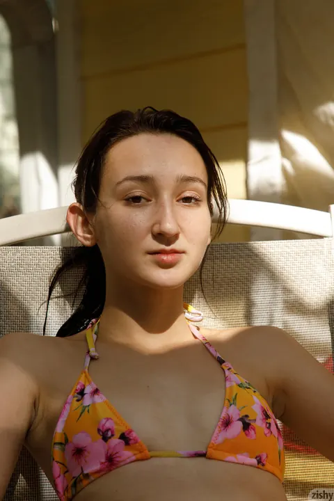 Carmen Rae: Petite Brunette Strips Out of Her Bikini by the Pool – photo 7 of 12