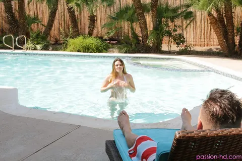 Gerri Shepard: Blonde Strips Out of Her Bikini and Spreads Her Legs by the Pool – photo 11 of 17