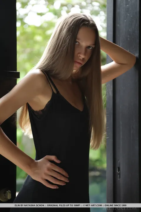 Tall European Babe Bares Her Big Tits in the Bathroom – photo 1 of 16