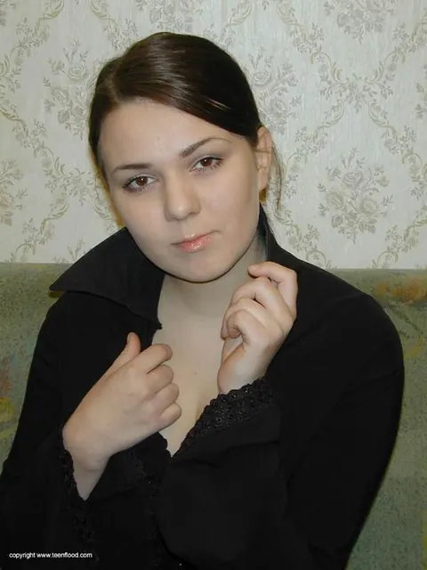 European Babe Pulls Aside Her Pantyhose and Spreads Her Hairy Pussy – photo 2 of 20