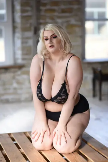 Tall Hungarian MILF Goes Topless to Show Her Big Natural Tits
