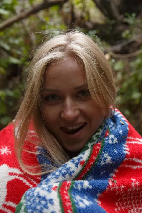 Busty Blonde Strips Off Her Skirt and Bares All in the Forest – photo 5 of 11
