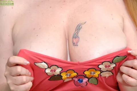 Desiree De Luca: Mature Redhead BBW with Big Natural Tits Spreads on the Sofa – photo 5 of 16