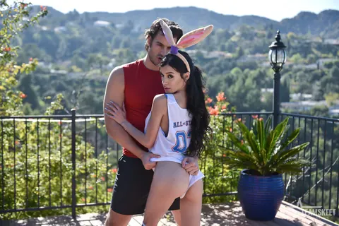 Savannah Sixx: Slim Latina Gets Fucked Outdoors in Her Socks – photo 10 of 21