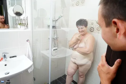 Mature BBW with Big Tits Gets Fucked in Lingerie – photo 12 of 16