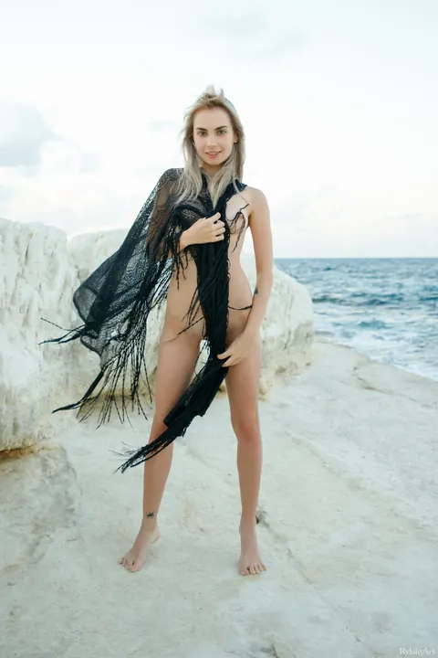 Sofy Bee: Petite European Blonde Spreads Her Pussy on the Beach – photo 9 of 21