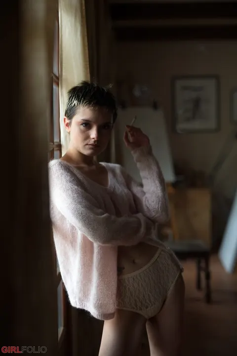 Caterina Foxy: Skinny Brunette with Short Hair Poses in Panties – photo 4 of 12