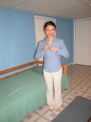 Kiana Li – Petite Asian Brunette Fingers and Toys Her Shaved Pussy