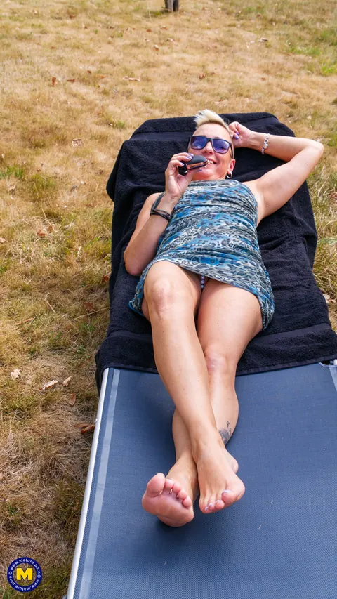 Mandy Mystery: Blonde German MILF Undresses Outdoors and Toys Herself – photo 2 of 21