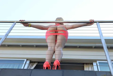 Bibi Noel: Slim Blonde with Big Tits Takes Anal on the Balcony – photo 6 of 21
