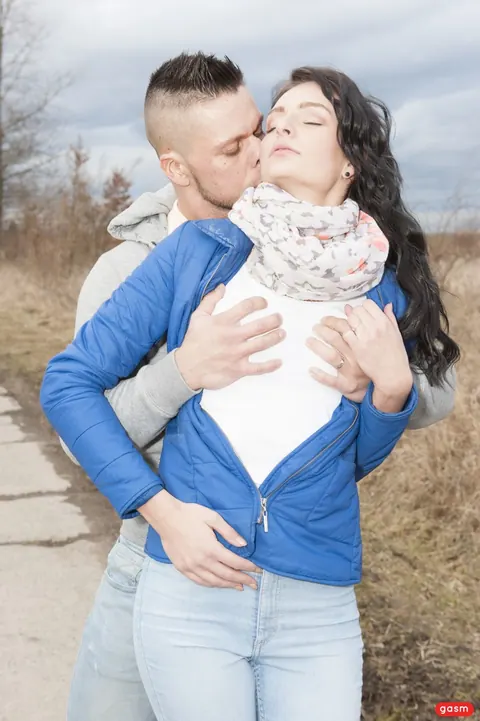 Lee Anne: Skinny Brunette in Jeans Rides Cowgirl While He Grabs Her Tits – photo 1 of 21