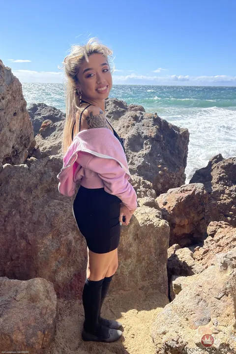 Gia DiBella: Petite Asian Blonde Spreads Her Pussy on the Beach – photo 17 of 21