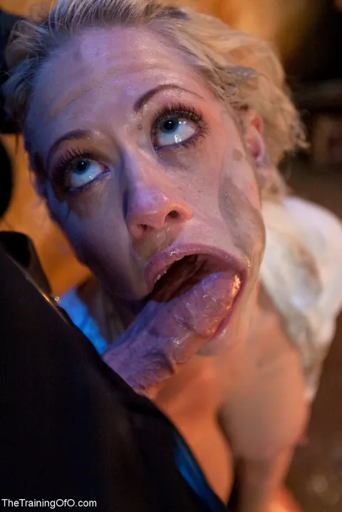 Holly Heart: Busty Blonde MILF in Heels Sucks and Fucks Until He Cums – photo 14 of 21