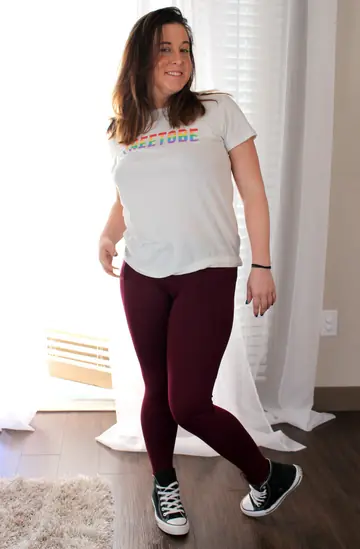 BBW Brunette Bounces on Suction Dildo and Fingers Her Pussy