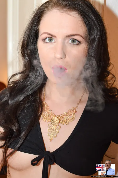 Kittina Coxxx: Tall Thick MILF in Stockings and Boots Spreads While Smoking – photo 10 of 21