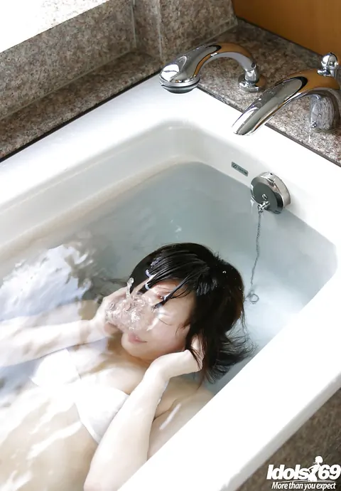 Hina Tachibana: Japanese Brunette Strips Off Her Uniform in the Bathroom – photo 14 of 16