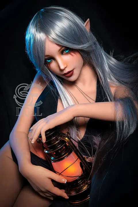 Busty Anime Fantasy Figure Reveals Her Shaved Pussy – photo 16 of 18