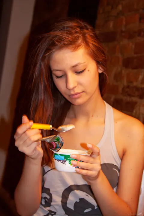 Irina J: Busty European Brunette Spreads Her Pussy in Stockings – photo 11 of 21