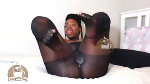 Chy Latte: Brunette Ebony BBW Poses in Pantyhose – photo 10 of 15