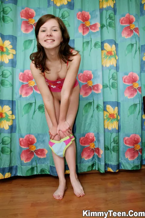 Woman Uncovers Her Breasts and Strips Out of Her Skirt – photo 6 of 15