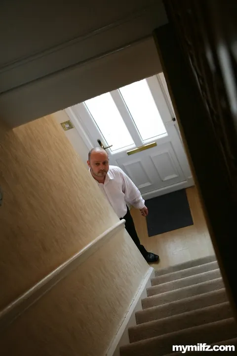 Elicia Solis: Busty British MILF Sucks, Takes Anal and Uses a Dildo in the Bathroom – photo 3 of 21