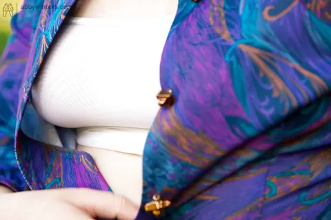 BBW Strips Out of Her Skirt and Panties Outdoors – photo 2 of 16