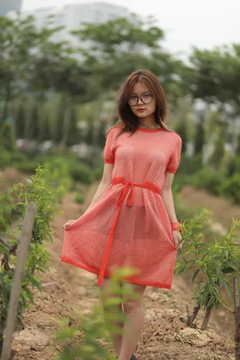 PAWG in Glasses and Skirt Poses Outdoors – photo 1 of 20