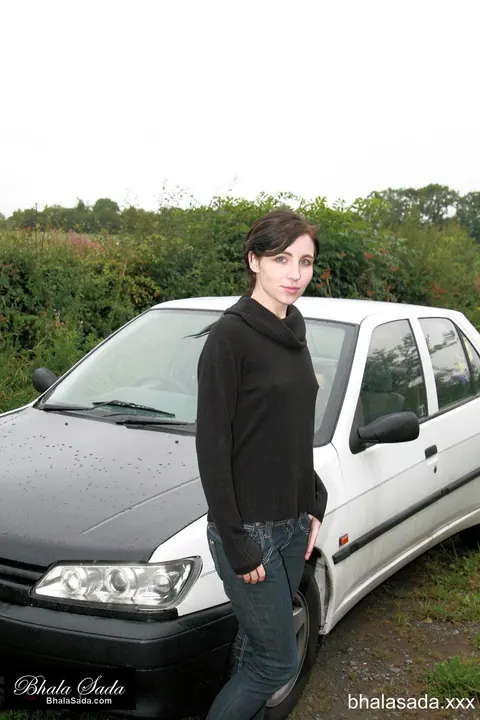 Brunette Indian Woman Strips Out of Her Jeans Outdoors by a Car – photo 13 of 15