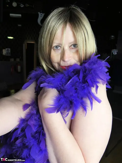 Posh Sophia: Blonde British MILF Dances on a Stripper Pole and Spreads – photo 16 of 20