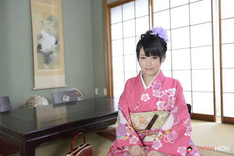 Tsuna Kimura: Japanese Redhead Strips Out of Her Kimono Robe – photo 3 of 15