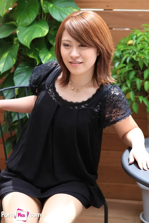 Japanese Redhead Strips to Lingerie Outdoors – photo 4 of 21